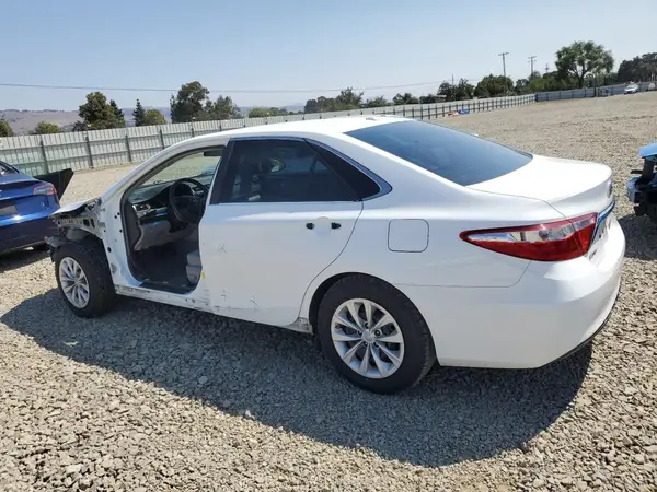 4T1BD1FKXGU186592 2016 TOYOTA CAMRY - Image 2