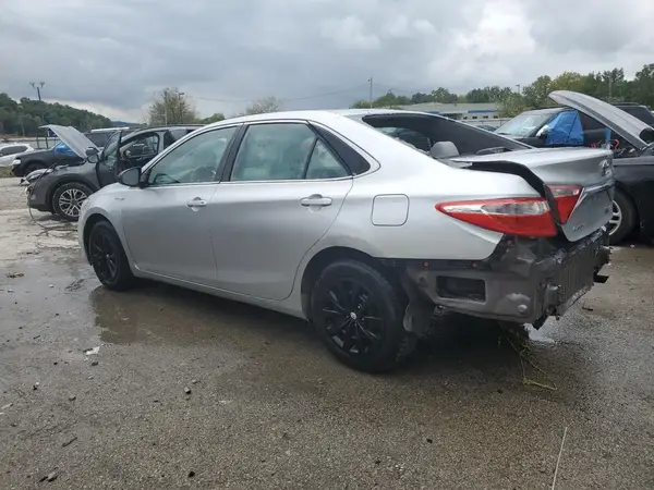 4T1BD1FKXGU190058 2016 TOYOTA CAMRY - Image 2
