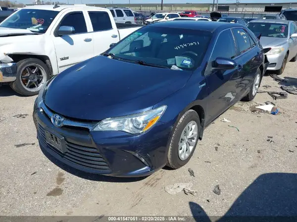 4T1BD1FKXGU195616 2016 TOYOTA CAMRY - Image 2