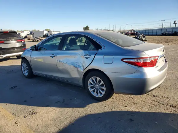 4T1BD1FKXGU197740 2016 TOYOTA CAMRY - Image 2