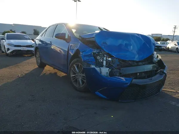 4T1BD1FKXHU201092 2017 TOYOTA CAMRY - Image 1
