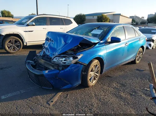 4T1BD1FKXHU201092 2017 TOYOTA CAMRY - Image 2