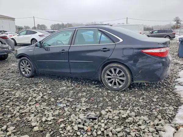 4T1BD1FKXHU203733 2017 TOYOTA CAMRY - Image 2