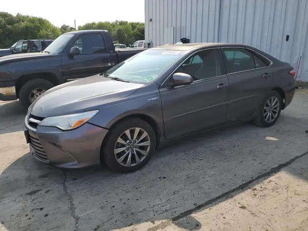 4T1BD1FKXHU203750 2017 TOYOTA CAMRY - Image 1