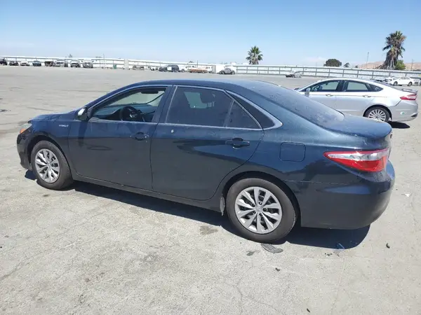 4T1BD1FKXHU205336 2017 TOYOTA CAMRY - Image 2