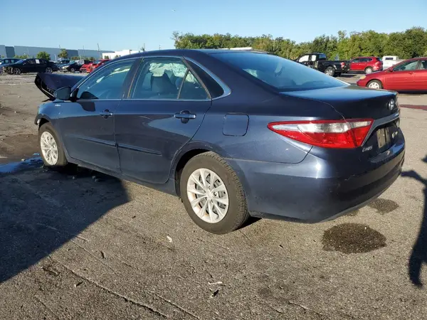 4T1BD1FKXHU207457 2017 TOYOTA CAMRY - Image 2