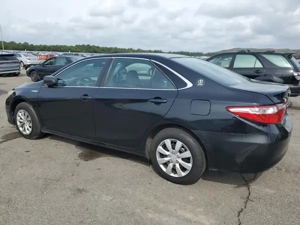 4T1BD1FKXHU211251 2017 TOYOTA CAMRY - Image 2