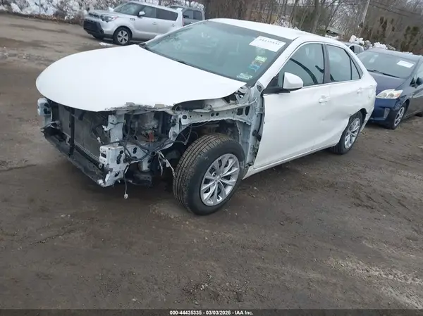 4T1BD1FKXHU211475 2017 TOYOTA CAMRY - Image 2