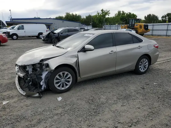 4T1BD1FKXHU217115 2017 TOYOTA CAMRY - Image 1