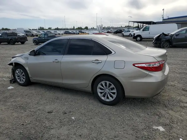 4T1BD1FKXHU217115 2017 TOYOTA CAMRY - Image 2