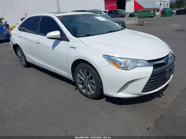 4T1BD1FKXHU217454 2017 TOYOTA CAMRY - Image 1
