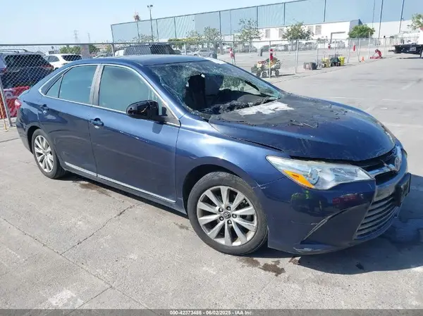 4T1BD1FKXHU225621 2017 TOYOTA CAMRY - Image 1
