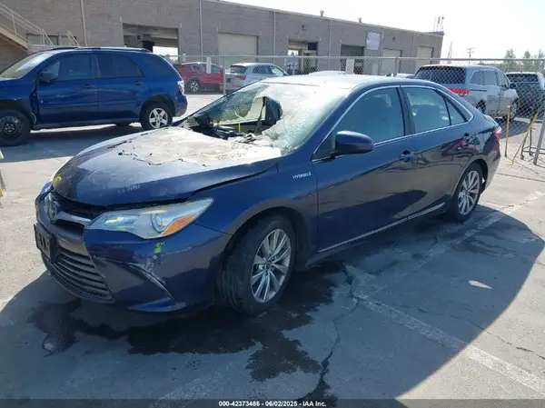 4T1BD1FKXHU225621 2017 TOYOTA CAMRY - Image 2