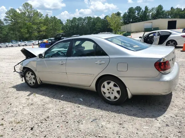 4T1BE30KX6U135058 2023 TOYOTA CAMRY - Image 2