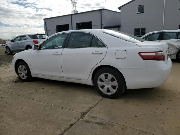 4T1BE46KX7U695841 2025 TOYOTA CAMRY - Image 2