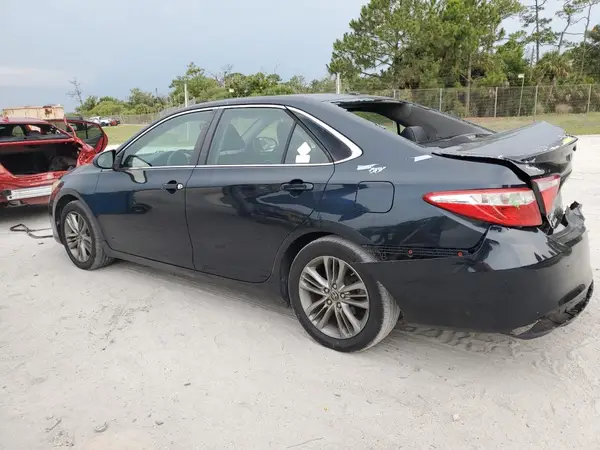 4T1BF1FK0GU119686 2016 TOYOTA CAMRY - Image 2