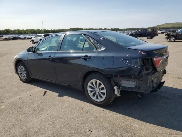 4T1BF1FK0GU122863 2016 TOYOTA CAMRY - Image 2