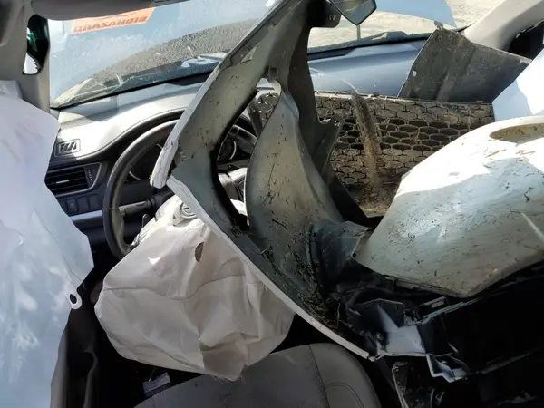 4T1BF1FK0GU124113 2016 TOYOTA CAMRY - Image 8