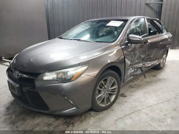 4T1BF1FK0GU124600 2016 TOYOTA CAMRY - Image 2