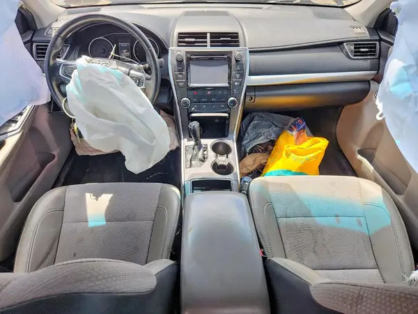 4T1BF1FK0GU126413 2016 TOYOTA CAMRY - Image 8