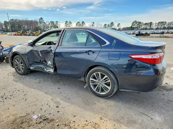 4T1BF1FK0GU128470 2016 TOYOTA CAMRY - Image 2