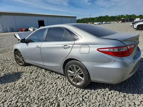 4T1BF1FK0GU132325 2016 TOYOTA CAMRY - Image 2