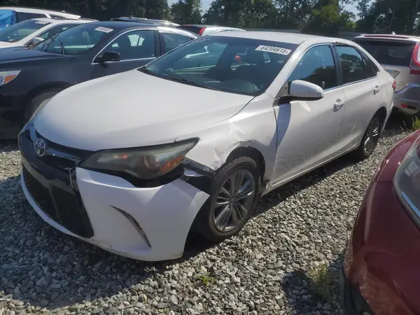 4T1BF1FK0GU134253 2016 TOYOTA CAMRY - Image 1