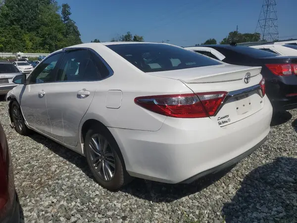 4T1BF1FK0GU134253 2016 TOYOTA CAMRY - Image 2