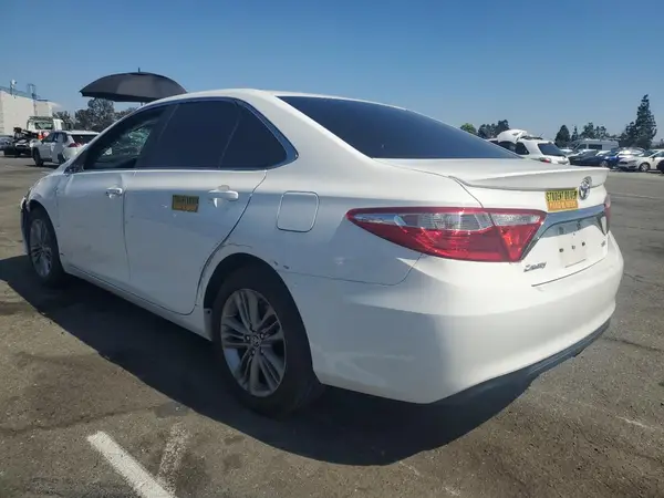 4T1BF1FK0GU134446 2016 TOYOTA CAMRY - Image 2