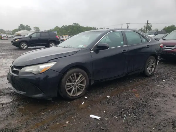 4T1BF1FK0GU139582 2016 TOYOTA CAMRY - Image 1
