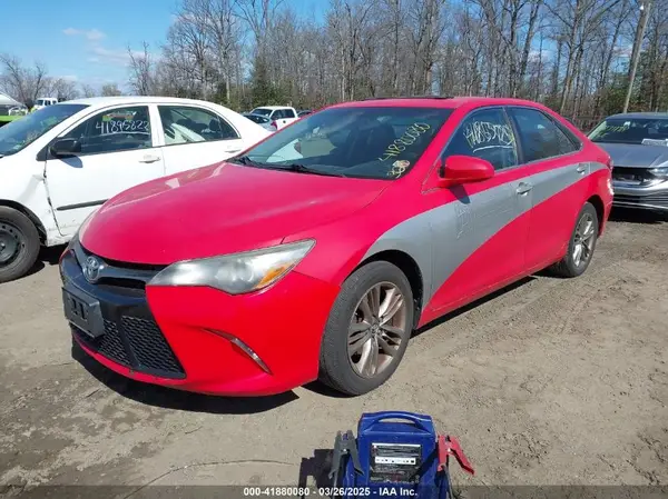 4T1BF1FK0GU144393 2016 TOYOTA CAMRY - Image 2