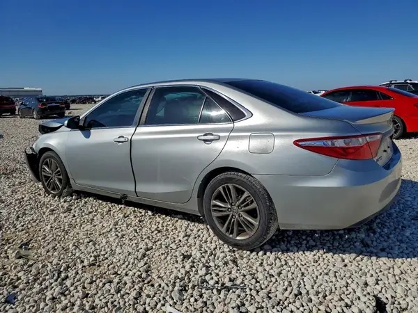 4T1BF1FK0GU150534 2016 TOYOTA CAMRY - Image 2