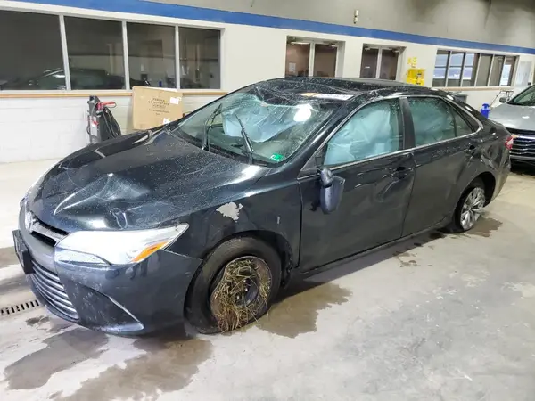 4T1BF1FK0GU158424 2016 TOYOTA CAMRY - Image 1