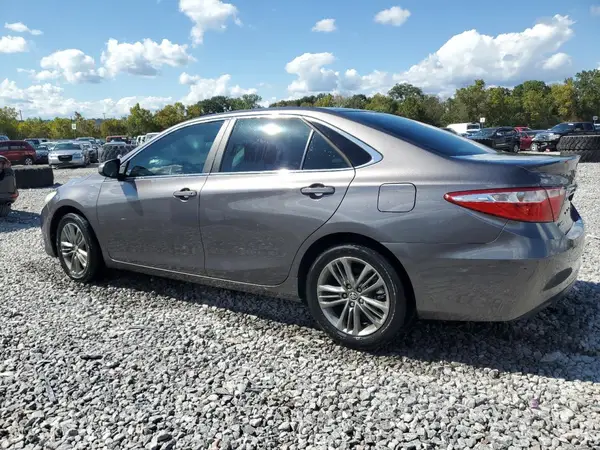 4T1BF1FK0GU158729 2016 TOYOTA CAMRY - Image 2