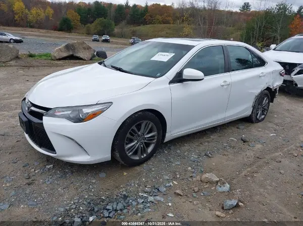4T1BF1FK0GU162120 2016 TOYOTA CAMRY - Image 2