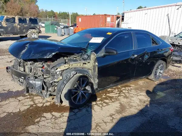 4T1BF1FK0GU162375 2016 TOYOTA CAMRY - Image 2