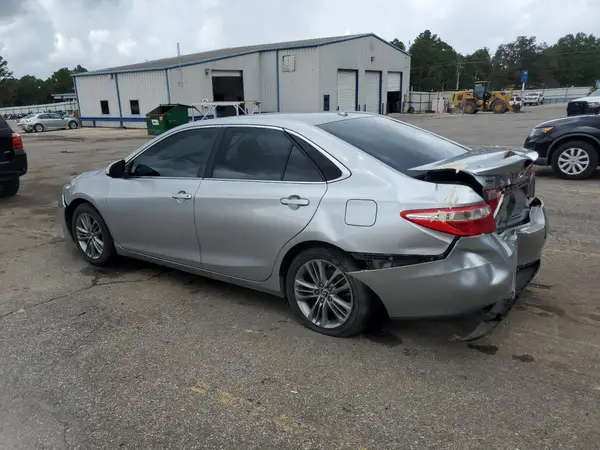4T1BF1FK0GU164031 2016 TOYOTA CAMRY - Image 2