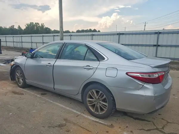 4T1BF1FK0GU167429 2016 TOYOTA CAMRY - Image 2