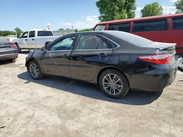4T1BF1FK0GU168130 2016 TOYOTA CAMRY - Image 2