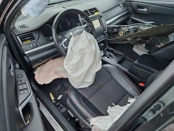 4T1BF1FK0GU169844 2016 TOYOTA CAMRY - Image 8
