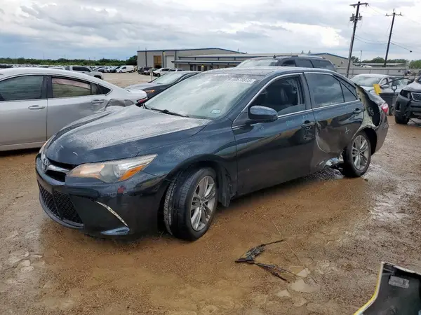 4T1BF1FK0GU178270 2016 TOYOTA CAMRY - Image 1