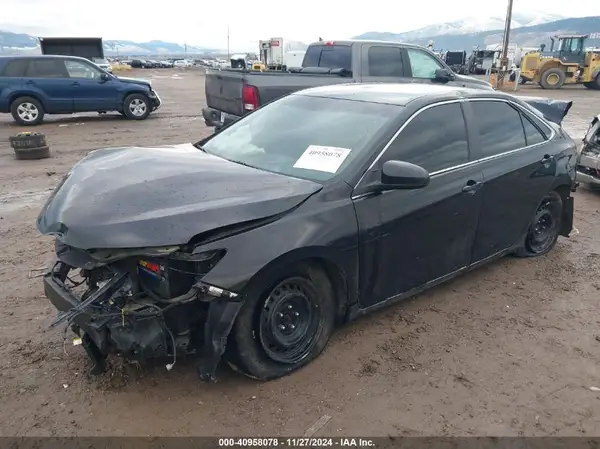 4T1BF1FK0GU179192 2016 TOYOTA CAMRY - Image 2