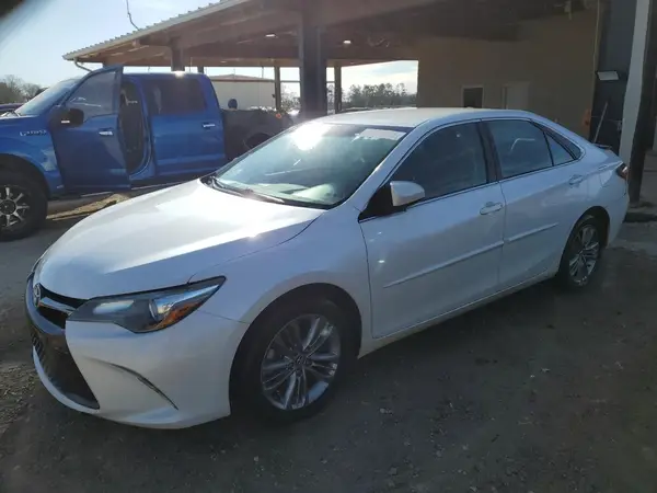 4T1BF1FK0GU180598 2016 TOYOTA CAMRY - Image 1