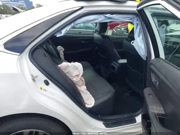4T1BF1FK0GU182979 2016 TOYOTA CAMRY - Image 8