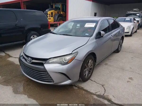 4T1BF1FK0GU184019 2016 TOYOTA CAMRY - Image 2