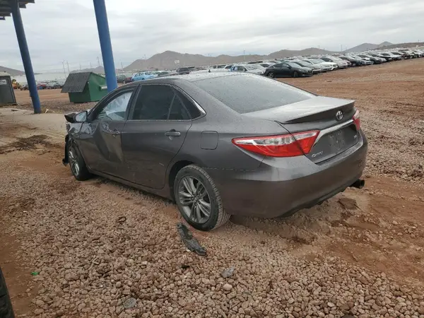 4T1BF1FK0GU185493 2016 TOYOTA CAMRY - Image 2