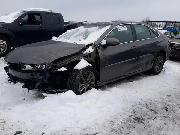4T1BF1FK0GU187681 2016 TOYOTA CAMRY - Image 1