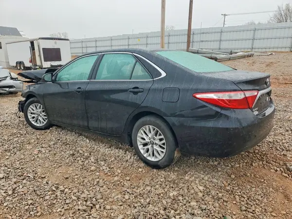 4T1BF1FK0GU187700 2016 TOYOTA CAMRY - Image 2
