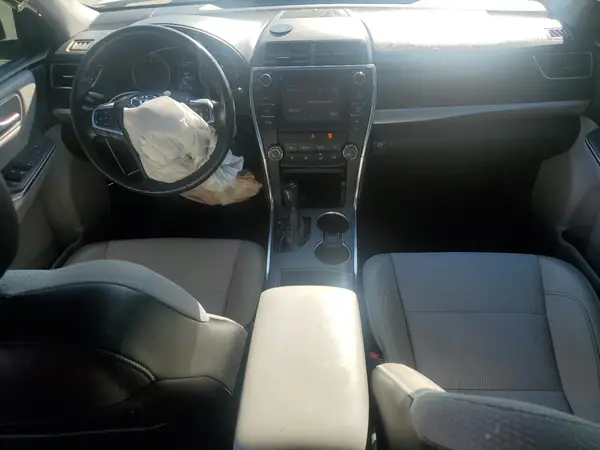 4T1BF1FK0GU189043 2016 TOYOTA CAMRY - Image 8