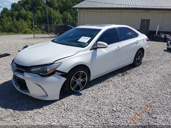 4T1BF1FK0GU192623 2016 TOYOTA CAMRY - Image 2